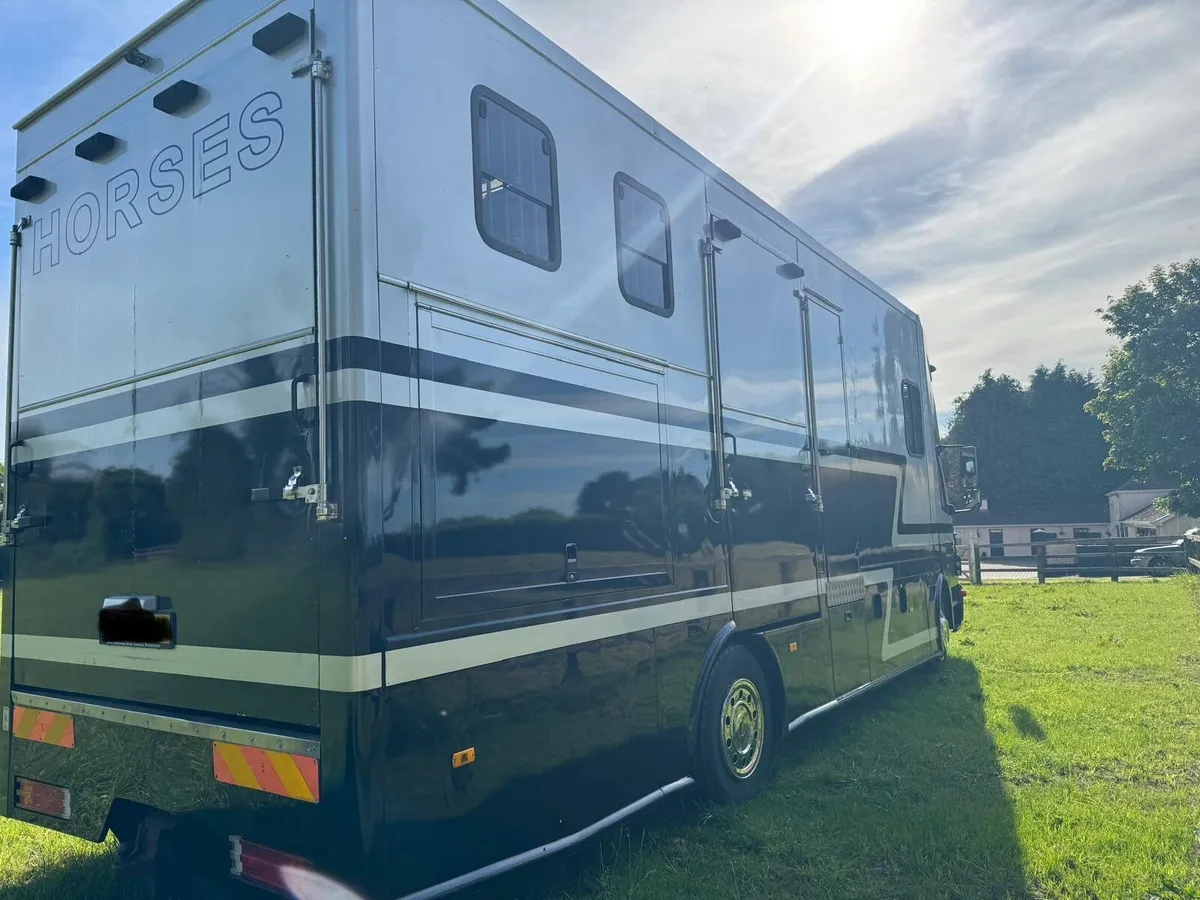 Horse Lorry - Image 2