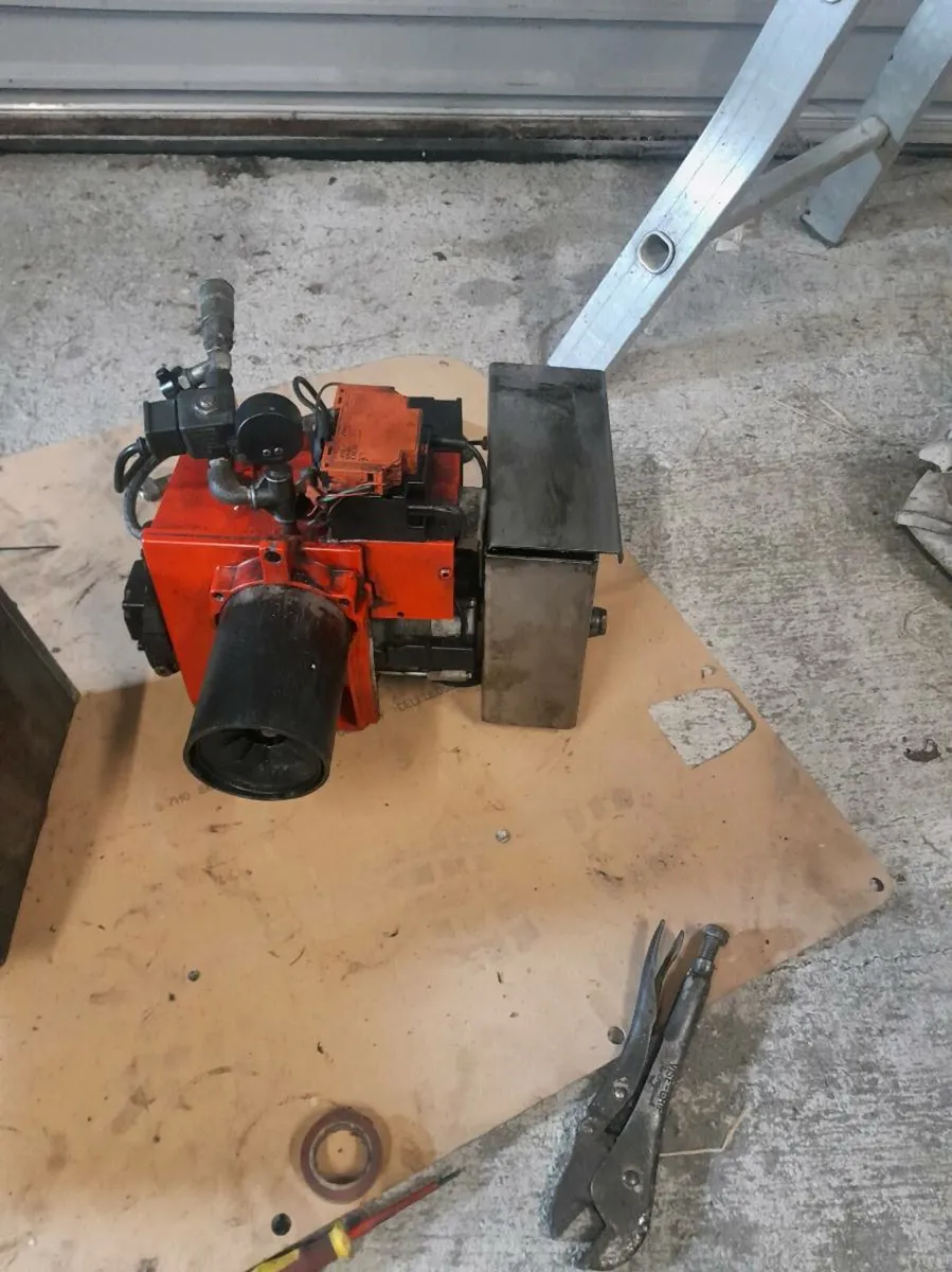 Waste oil burner - Image 1