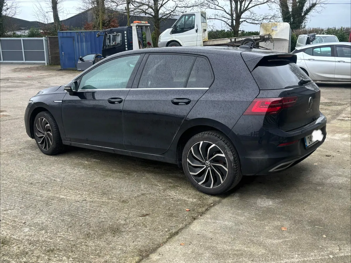 VW Golf 2024 - Image 3