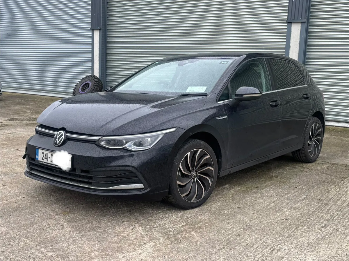 VW Golf 2024 - Image 1