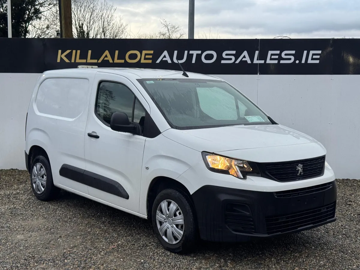 Citroen Berlingo 2020 3 seater - Image 1