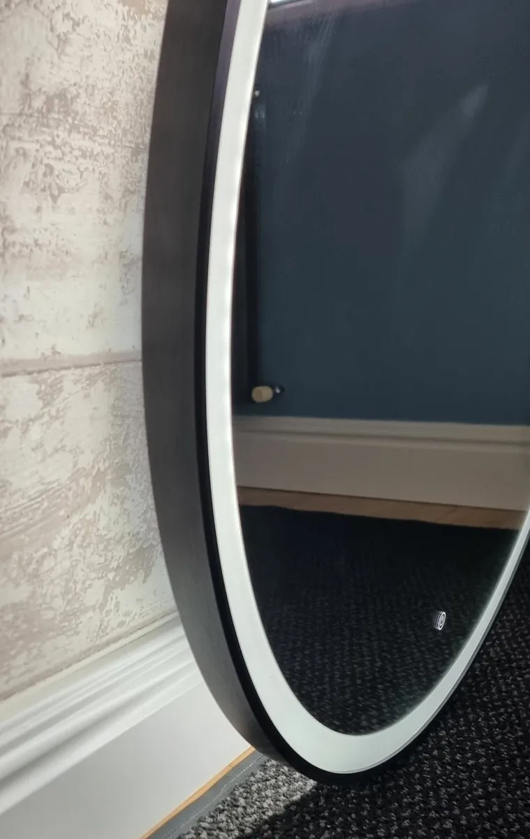 LED Bathroom Mirror 80cm Fog Free - Image 4