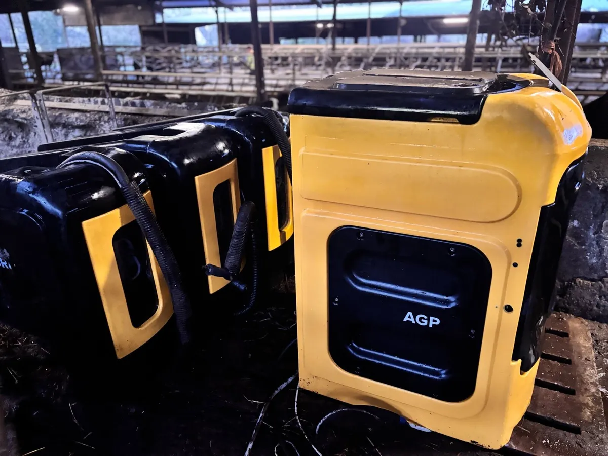 JFC Automatic Calf Feeder - Image 2