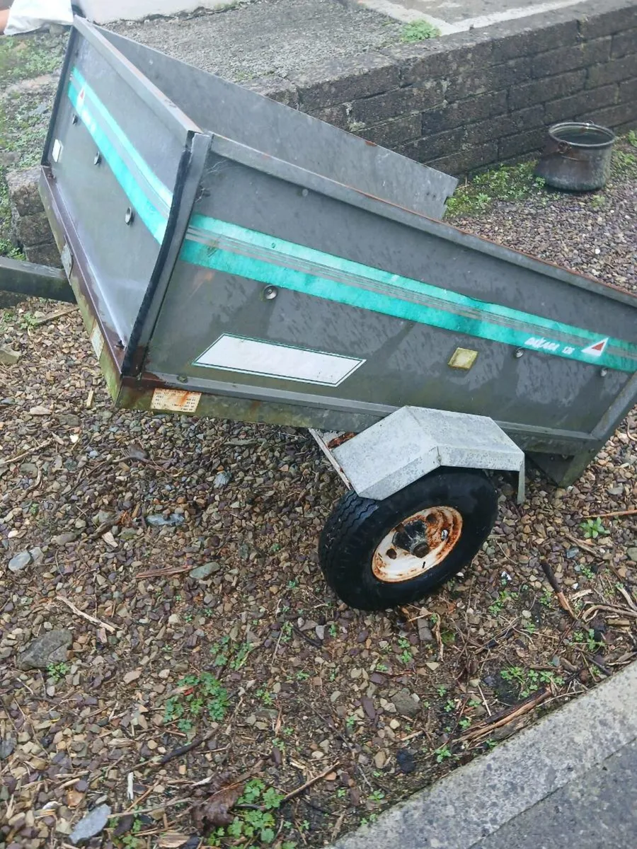 Garden and landscape - Image 1