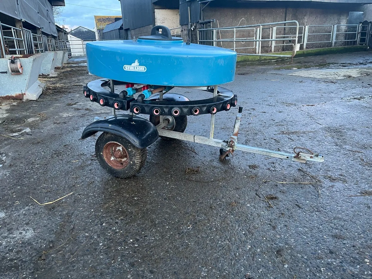 Mobile calf feeder - Image 2