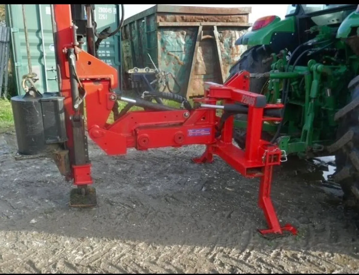 2019 protech post driver with a rock spike - Image 2