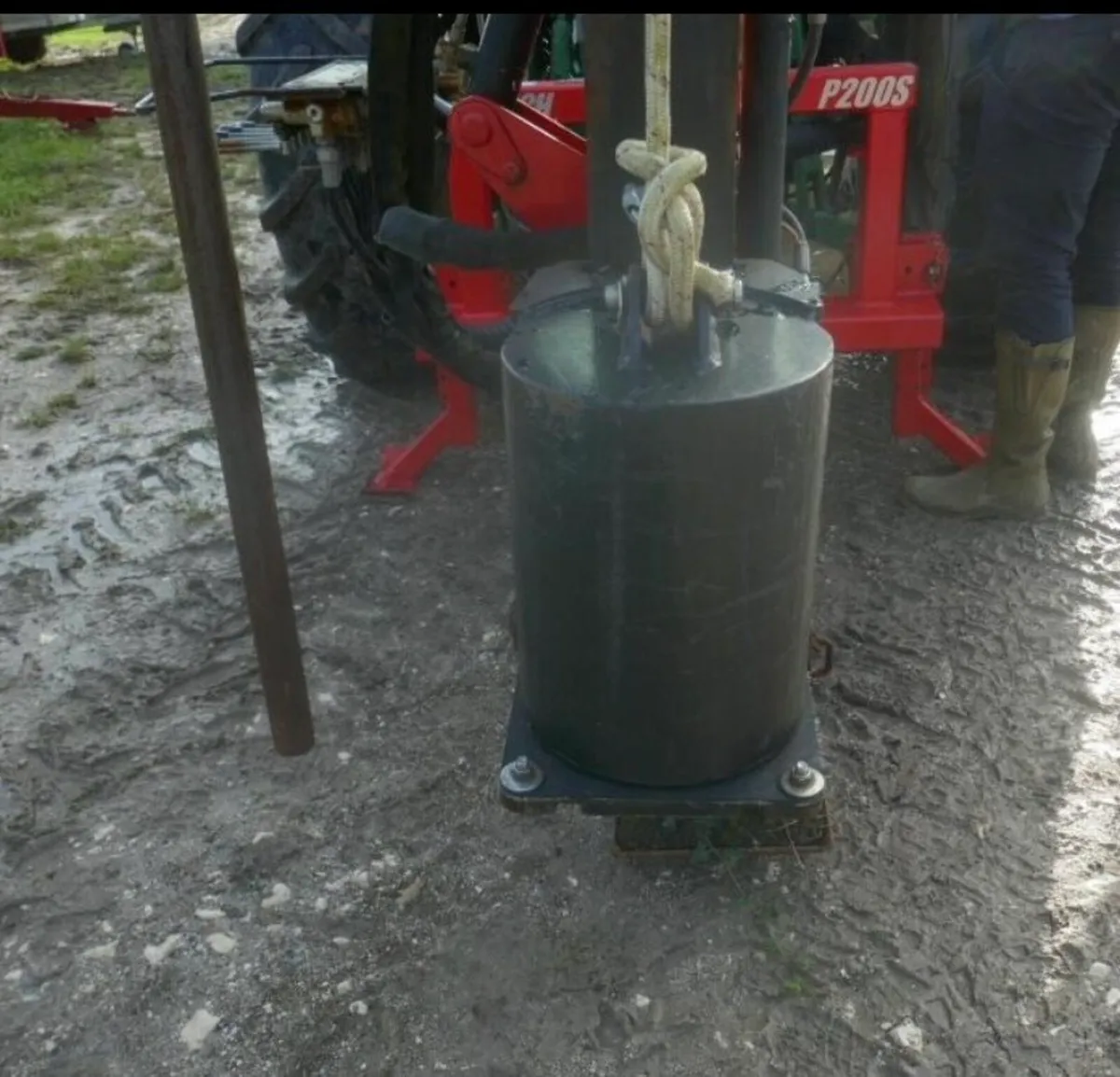 2019 protech post driver with a rock spike - Image 4