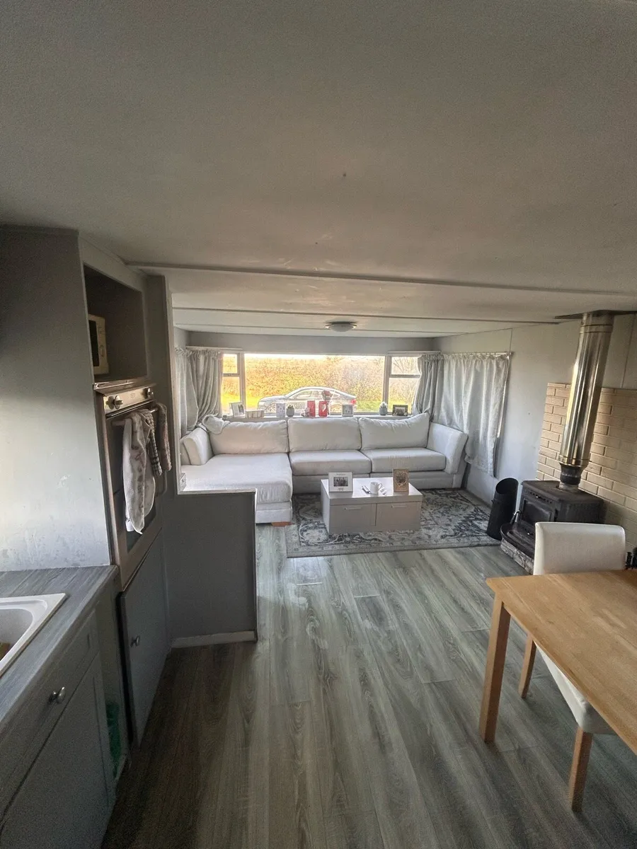 Mobile Home - Image 1