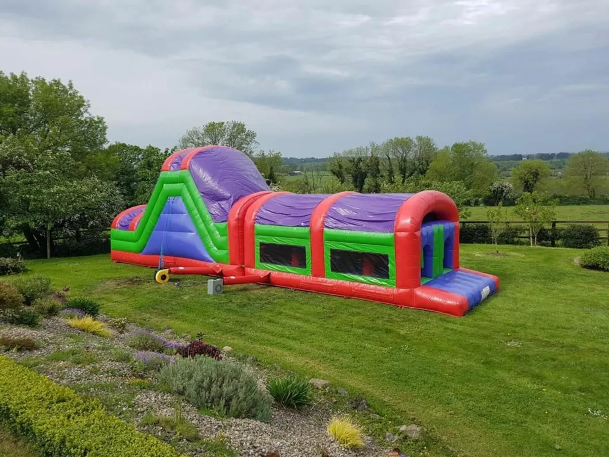 Established bouncy castle buisness - Image 1