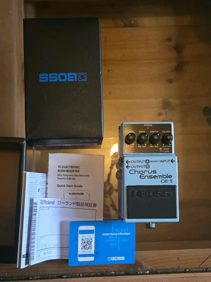 Boss CE-5 Chorus Pedal - Image 2