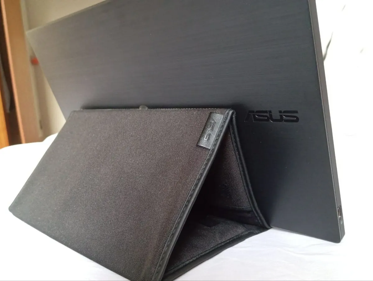 USB Monitor Asus Zen screen MB166c - Image 2