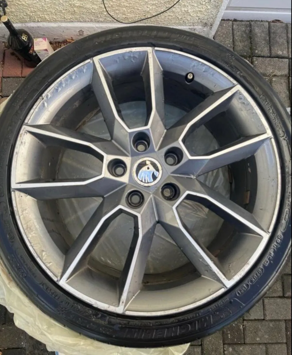 Skoda Octavia VRs Mk3 alloys - Image 2