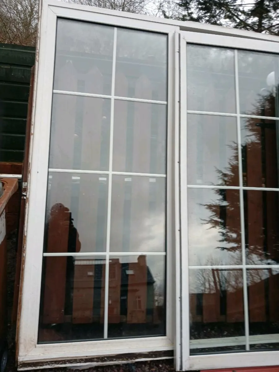 Patio door. - Image 1