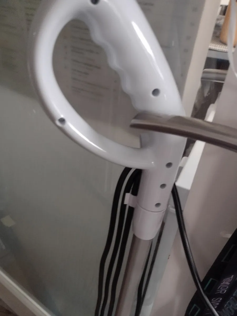 As new Bush multi steam cleaner - Image 4