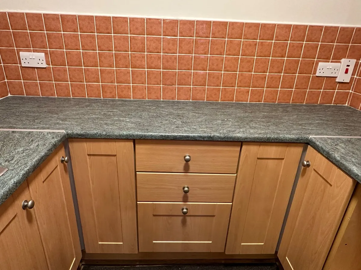 Kitchen Units - Image 4