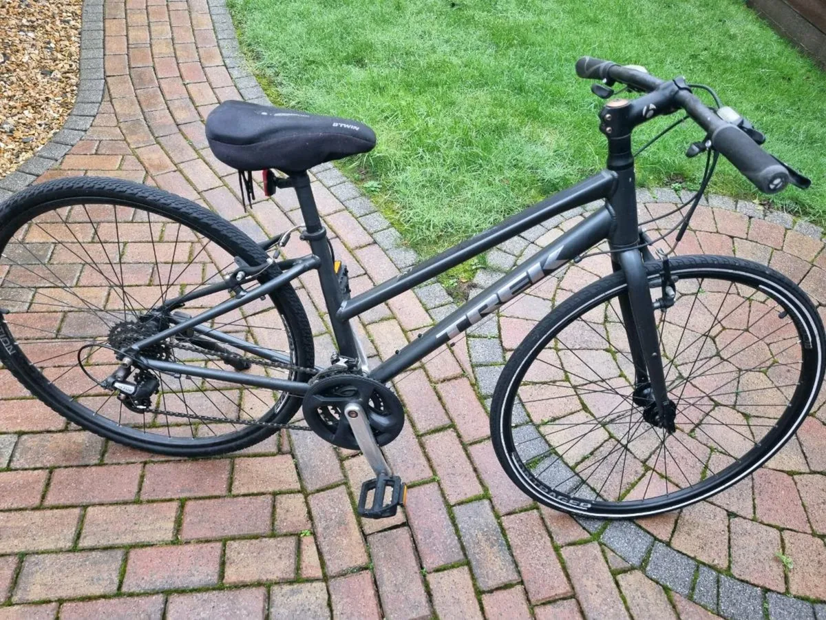 Womens trek bike - Image 2