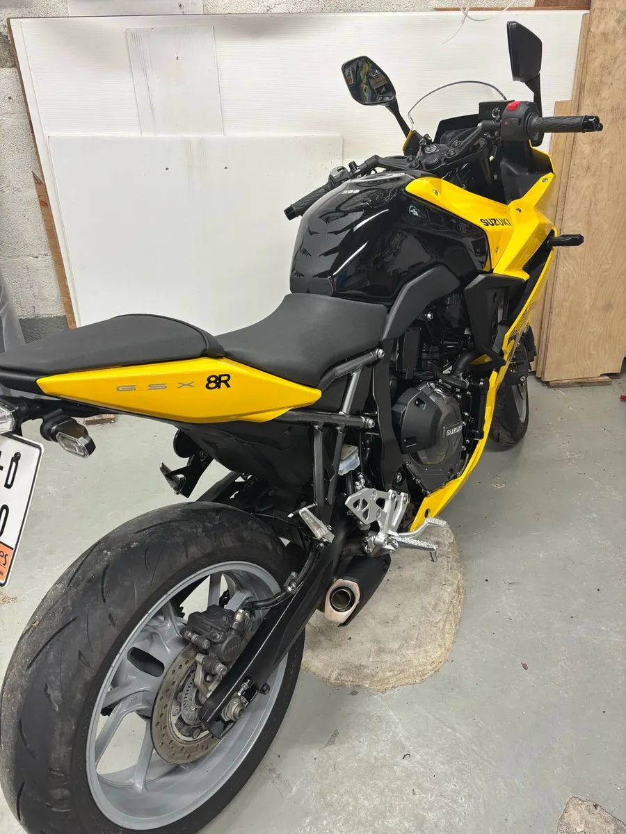 Suzuki GSX 8R 251-D - Image 2