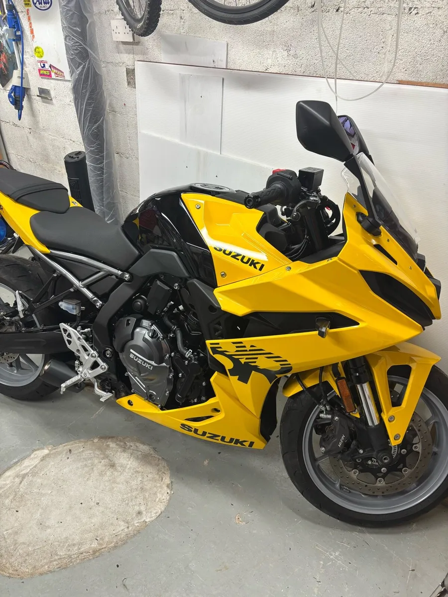 Suzuki GSX 8R 251-D - Image 3
