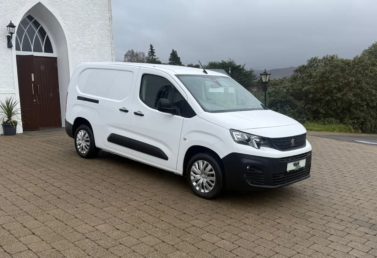 2022 Peugeot Partner Professional Plus LWB 100bhp - Image 1