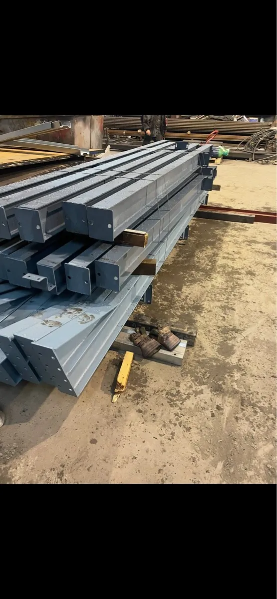 Steel shed - Image 1