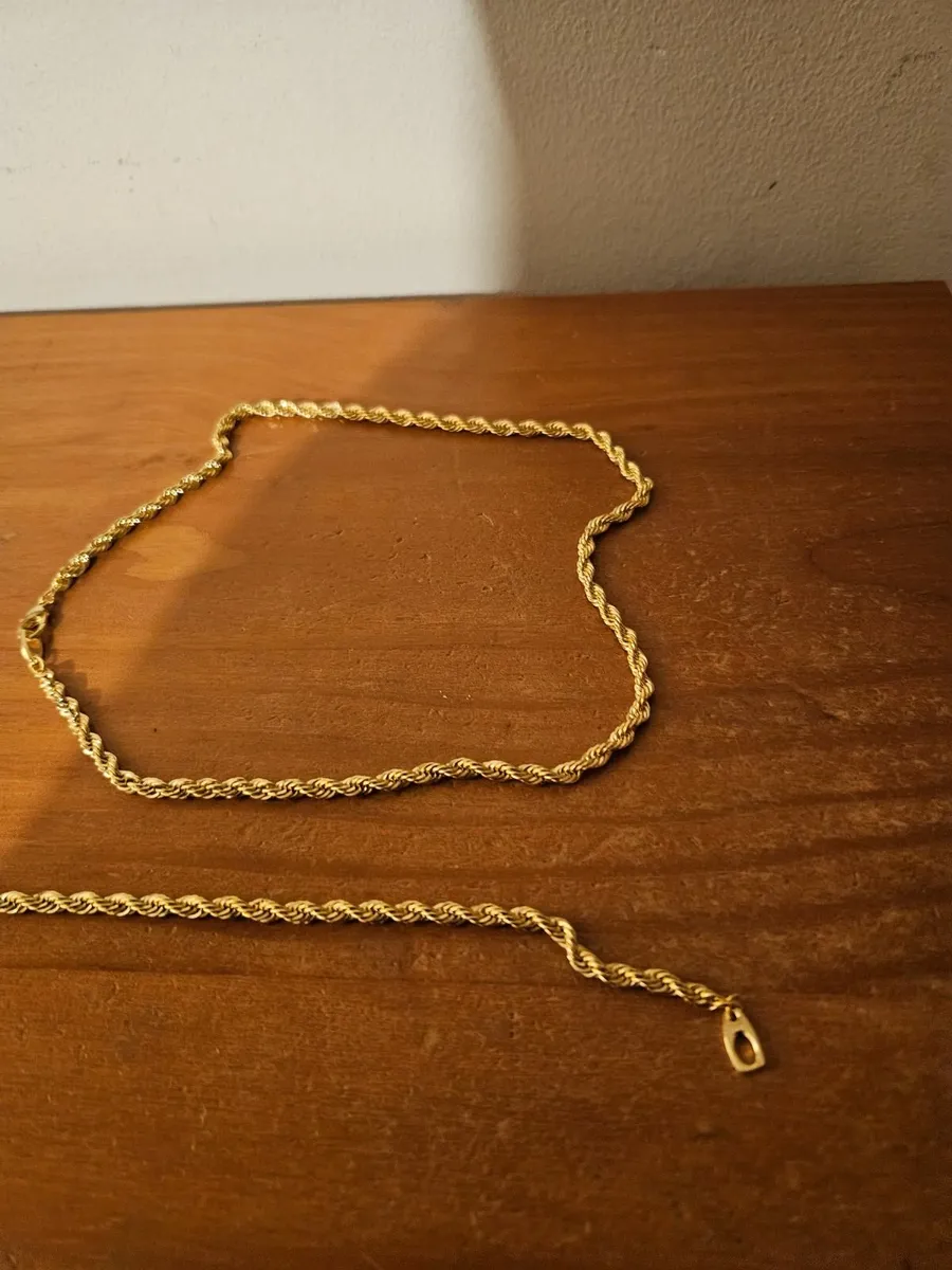 Costume Jewelry - Image 2