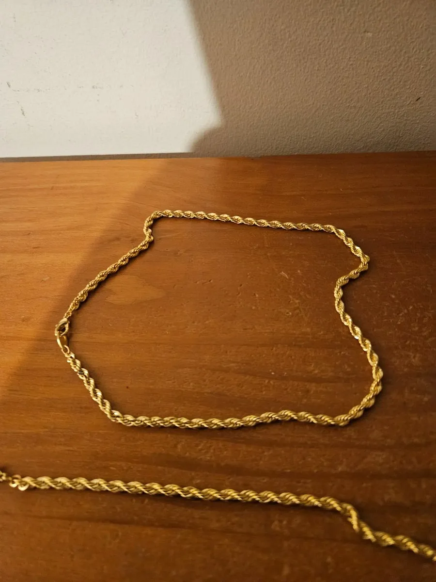 Costume Jewelry - Image 3