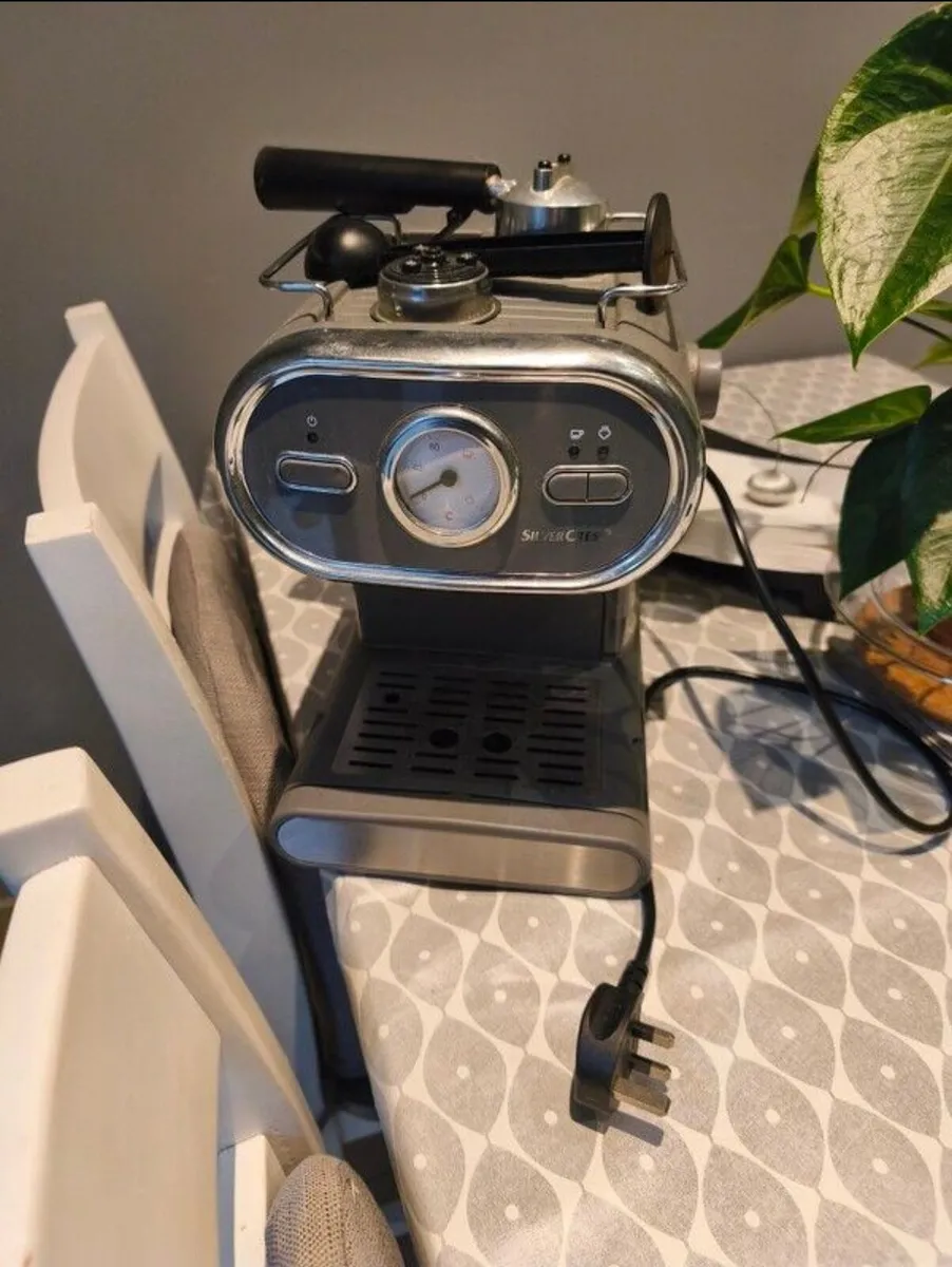Coffee machine, slow cooker - Image 1