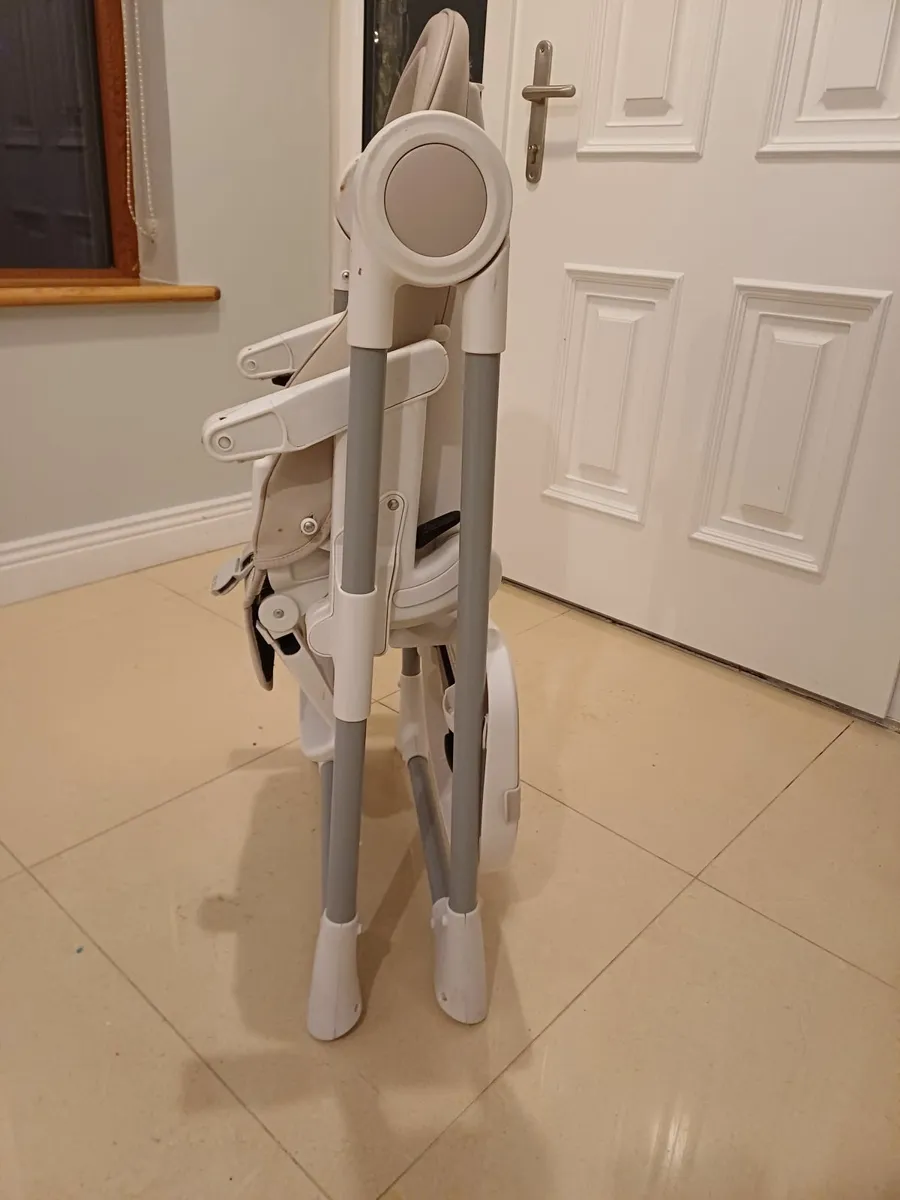 High chair - Image 3