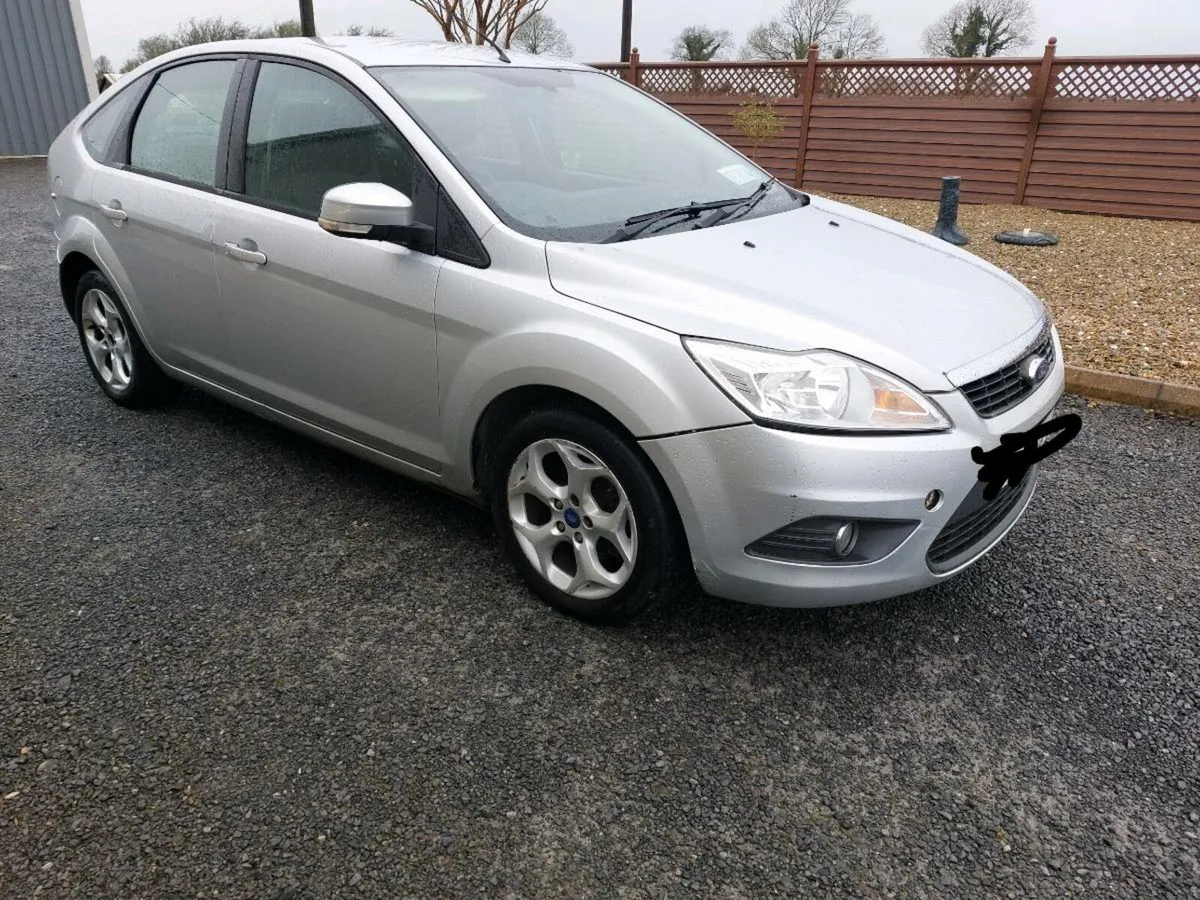 Ford Focus 2011 - parts - Image 1