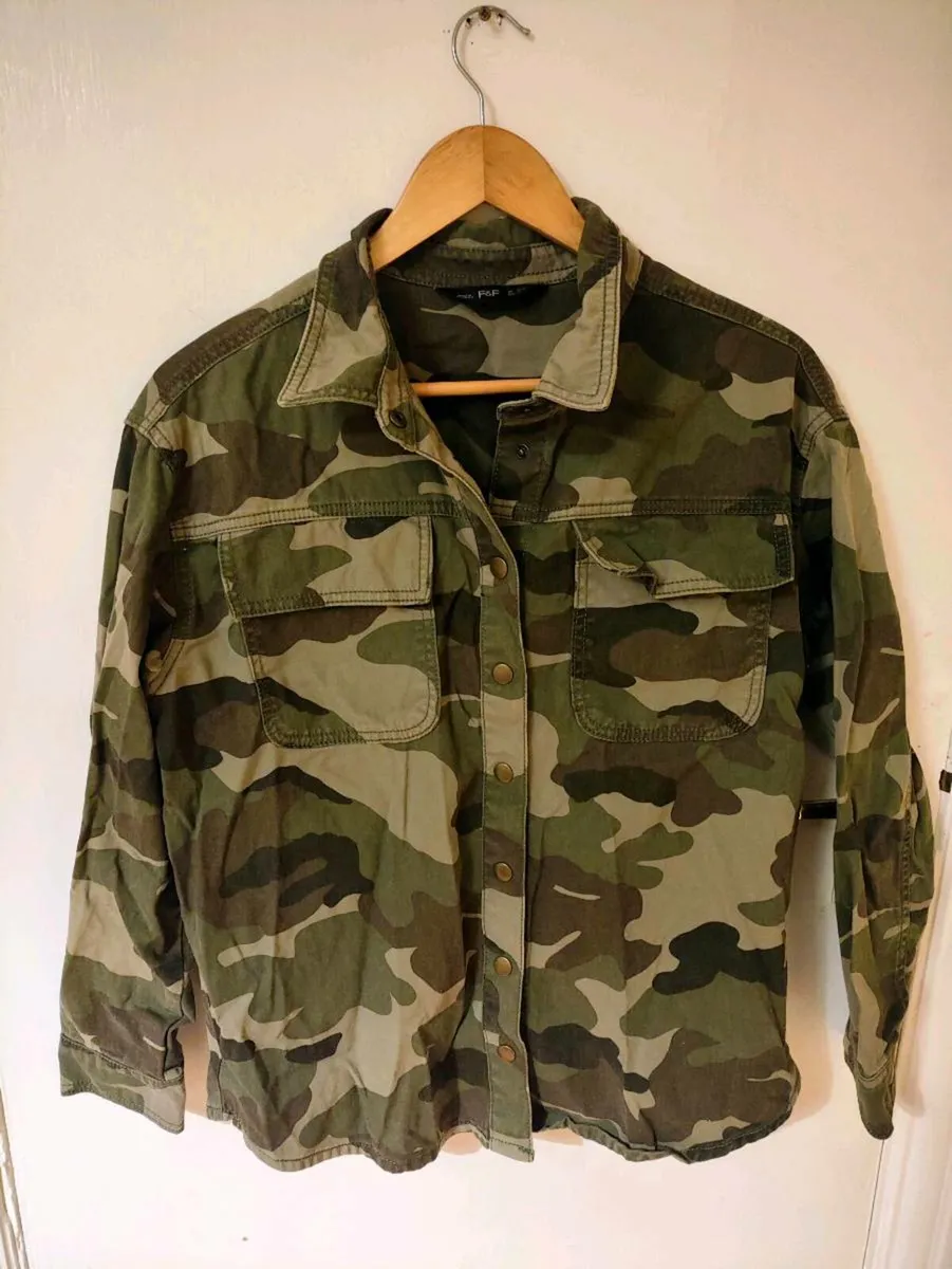 F&F Camouflage Shirt – Size S - Image 1