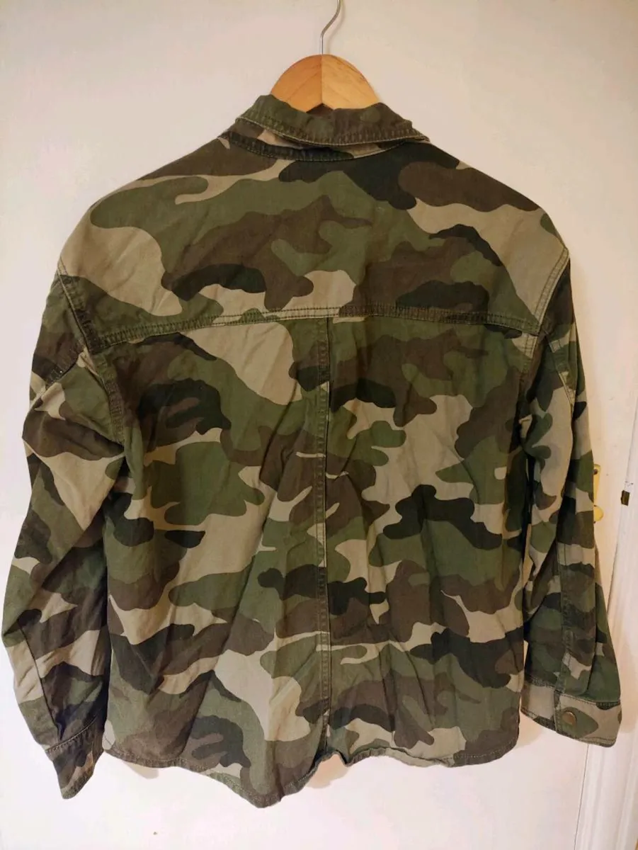 F&F Camouflage Shirt – Size S - Image 3