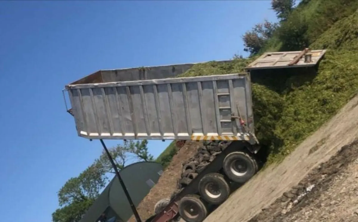 Trailer- tri axle aluminum / Slurry Nurse Tank - Image 2