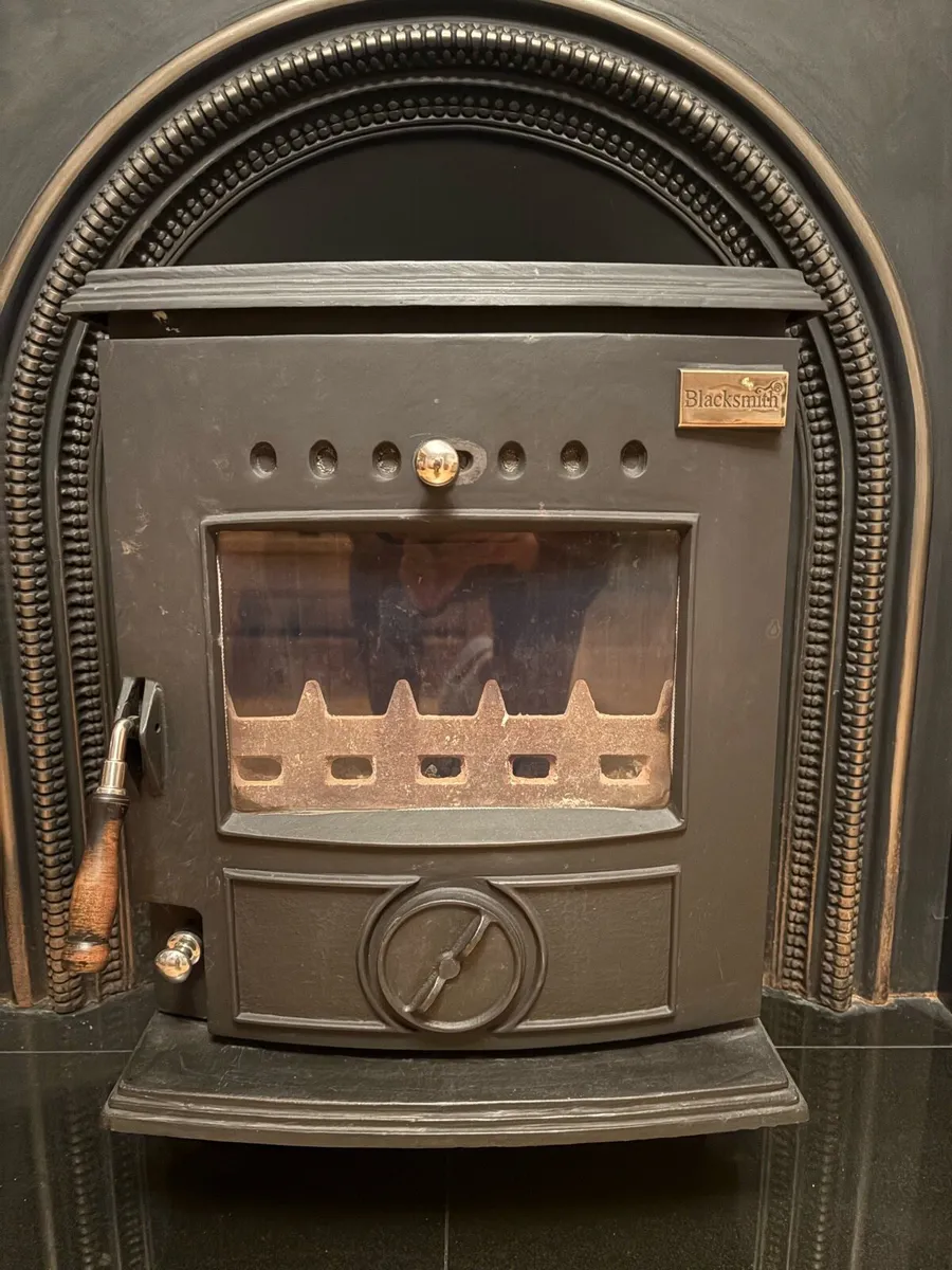 Stove, Fireplace & Mirror - Image 2