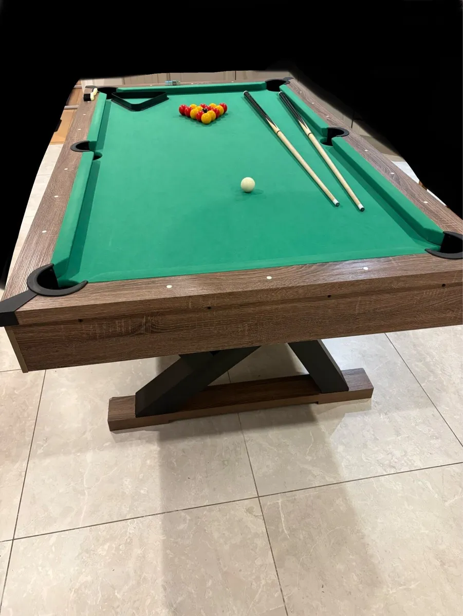 Pool table - Image 2
