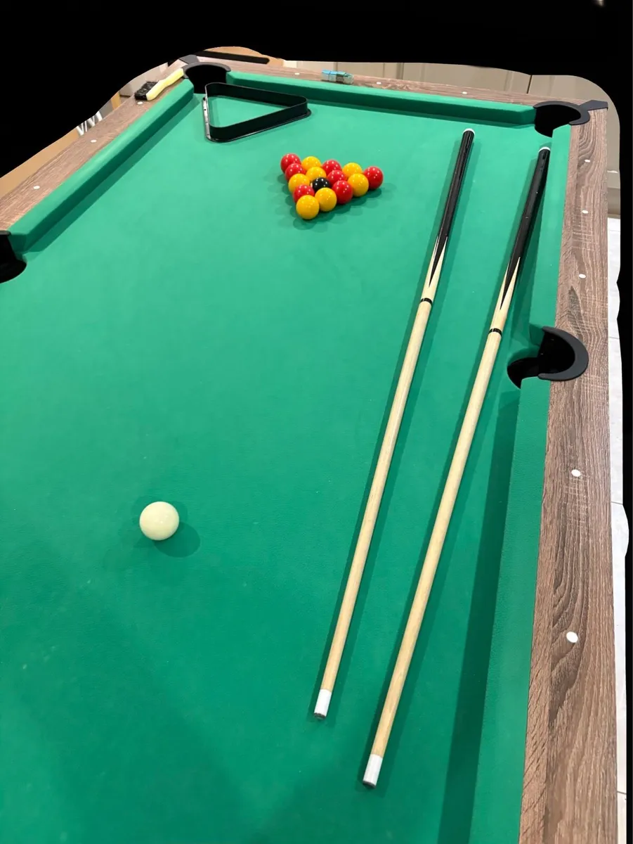 Pool table - Image 4