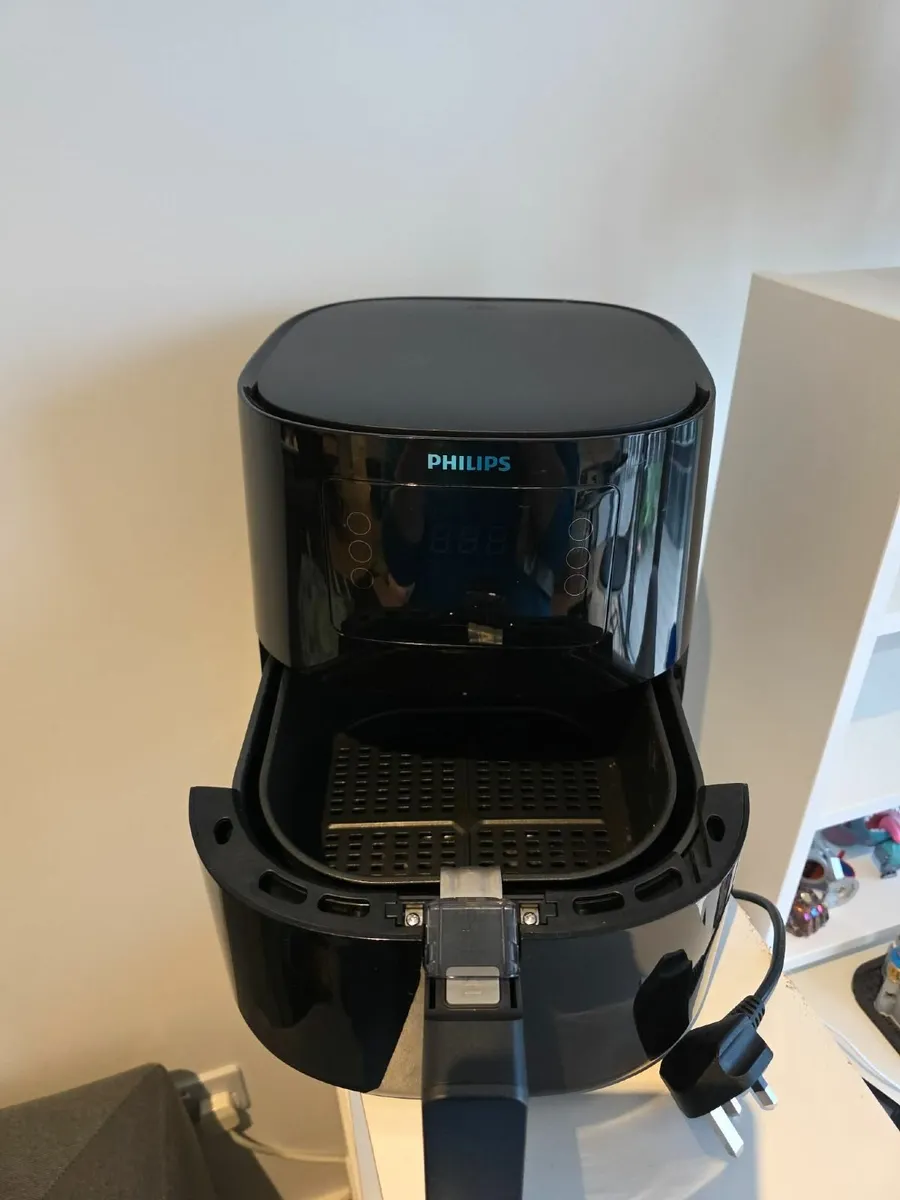 Philips AirFryer + Slimming Eats Cookbook - Image 3