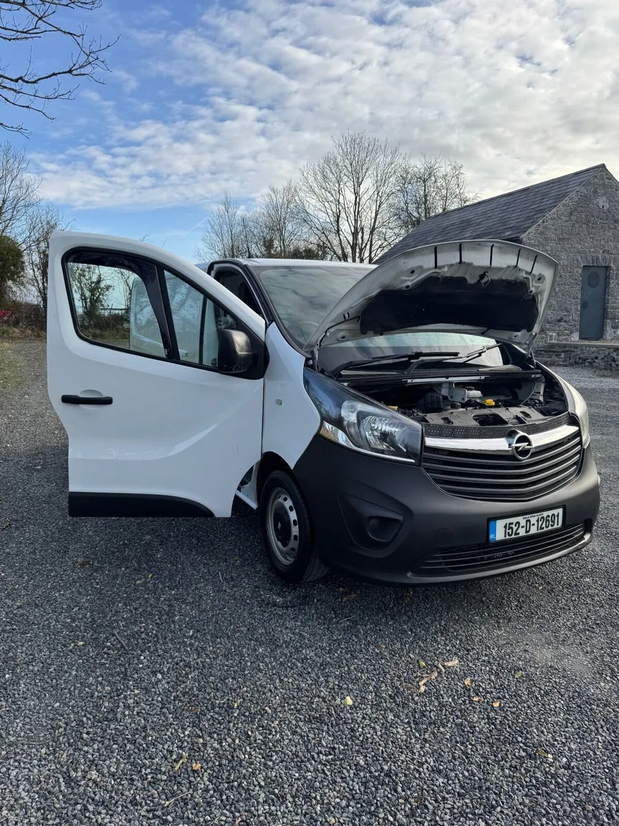 Opel Vivaro 2015 - Image 2
