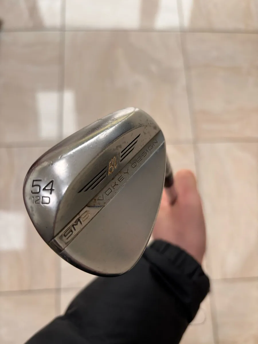 Titleist 54° Vokey SM8 Wedge RH - Image 1