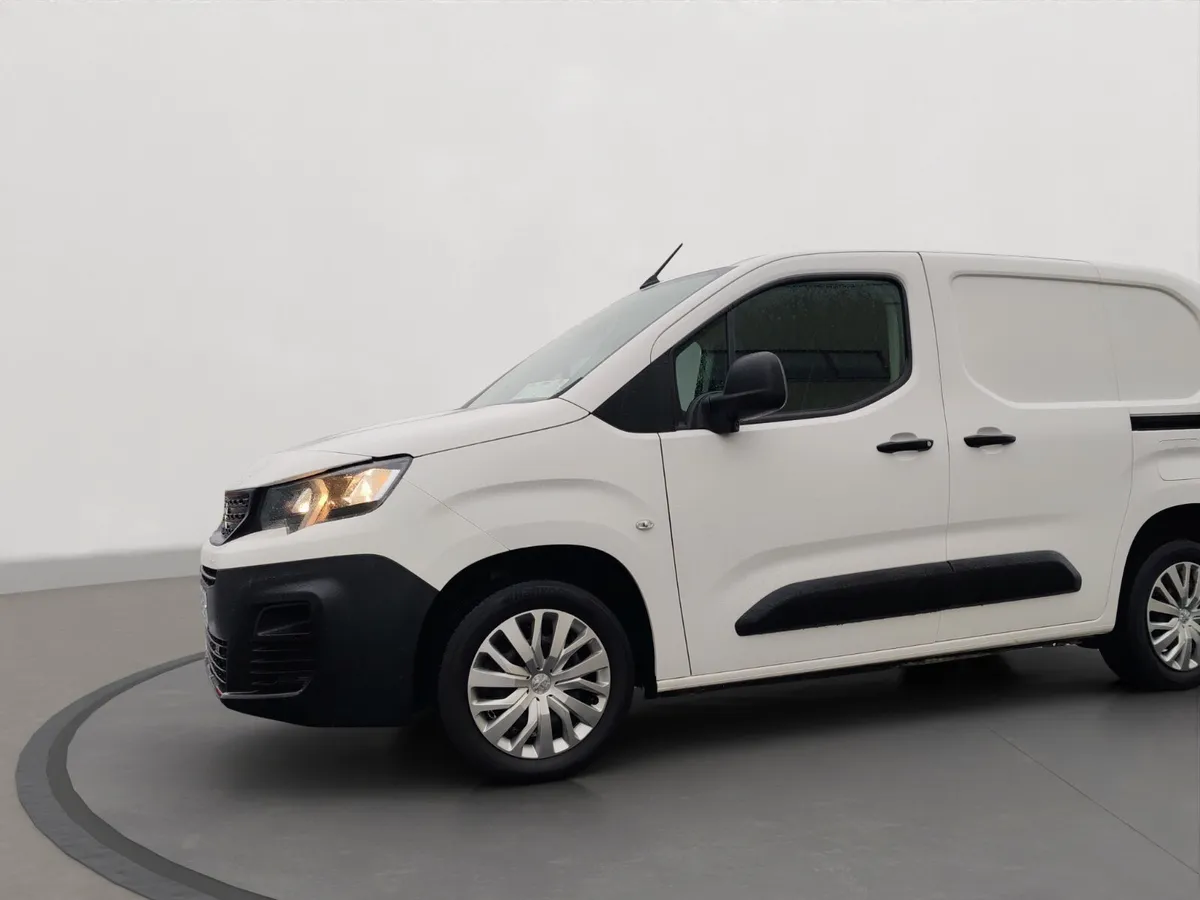 Peugeot Partner 2020 Professional - Image 1
