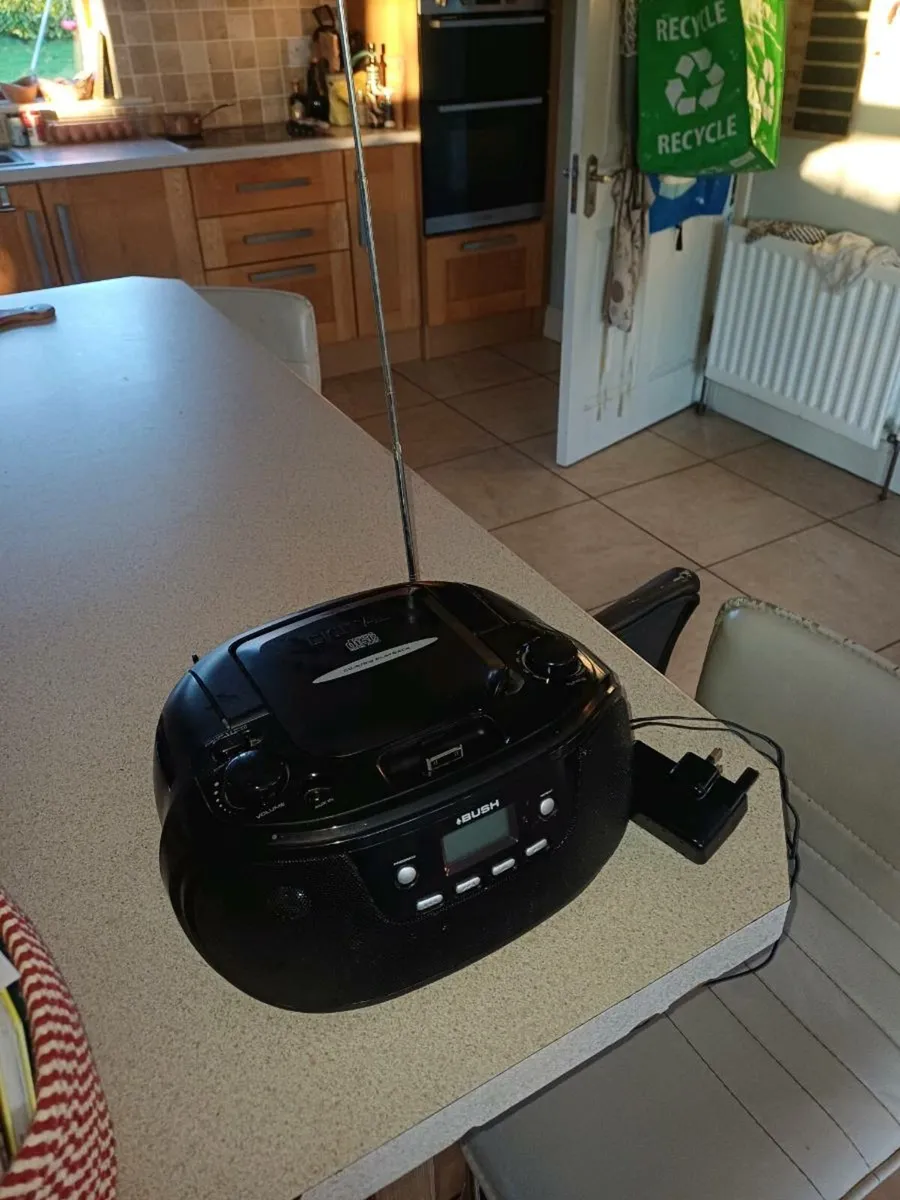 Busch Radio - Image 1