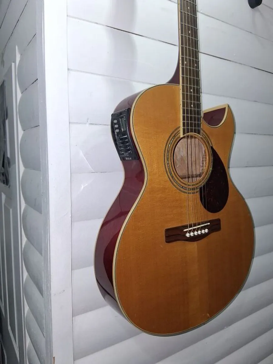 acoustic guitar - Image 3