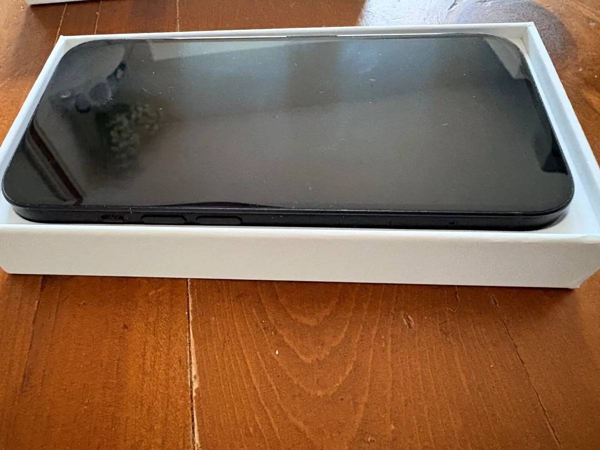 iPhone 15 128gb - Image 3