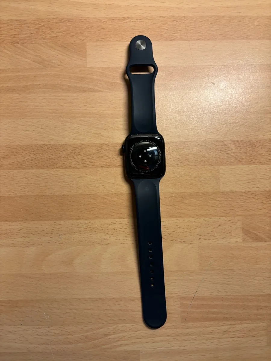 Apple watch series 7 - Image 3