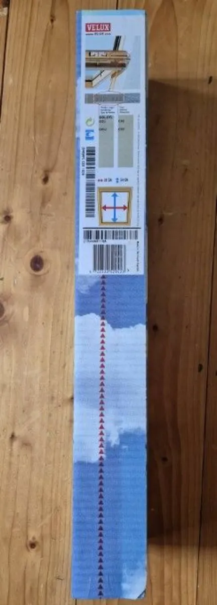 Velux Roller Blind - Image 2