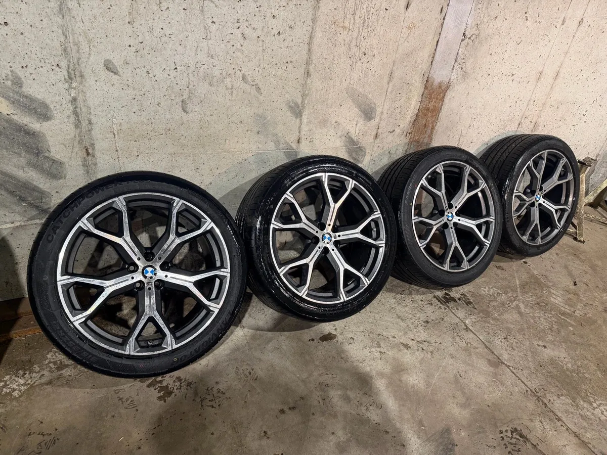 Genuine BMW X5 Alloys 21 Inch - Image 1