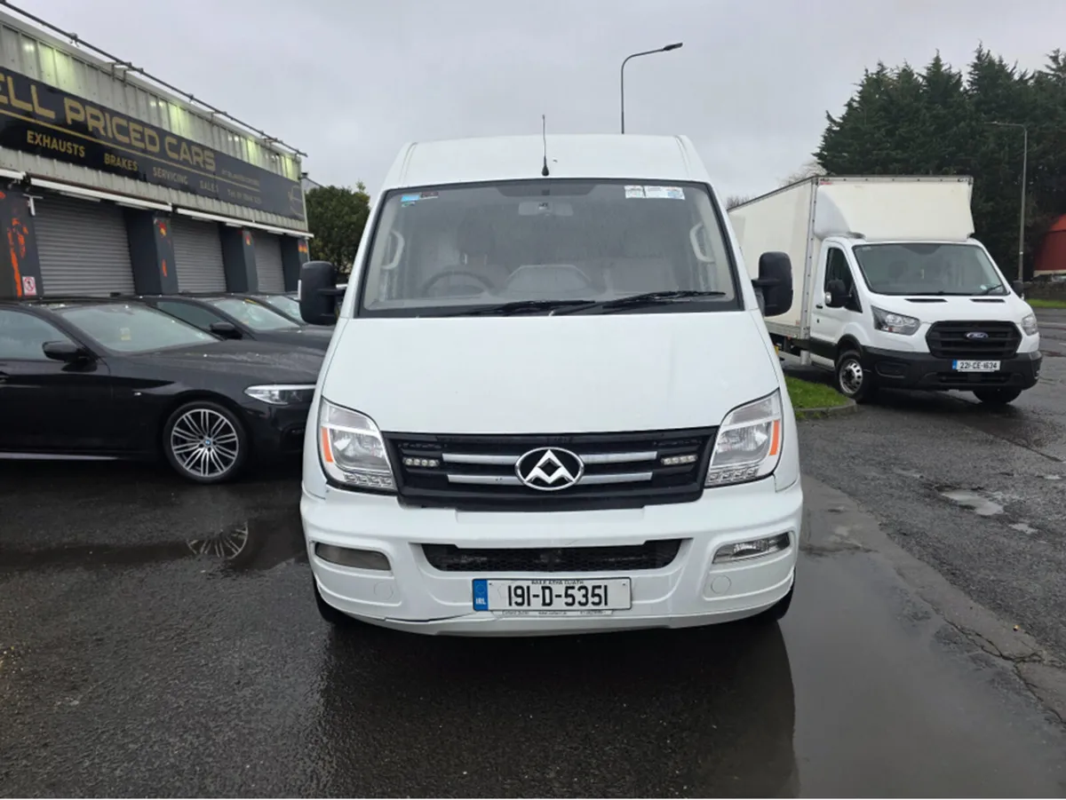 LDV V80 LMR T-C 2DR - Image 2