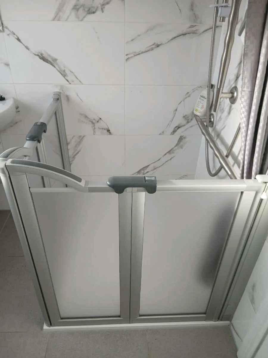 Disabled shower unit - Image 3