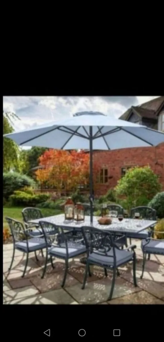 ***CLEARANCE*** Brand New Hartman 8 Seater - Image 1