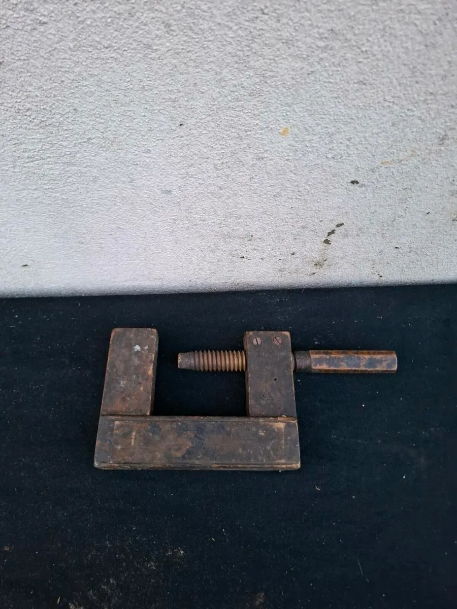 Vintage tool wood clamp - Image 1