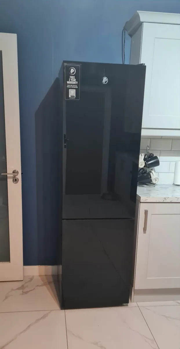 Fridge freezer - Image 1